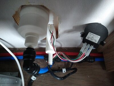 Water inlet with smart pressure-switch-002s.jpg