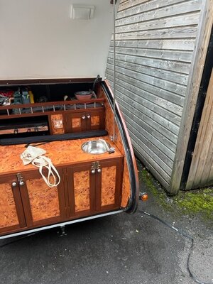 IMG_4052.jpg IMG_4052.jpg