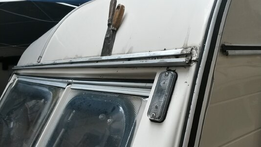 00 carefully removal of rail.jpg