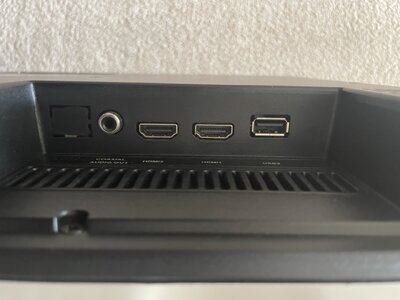 Avtex TV USB and HDMI.jpeg