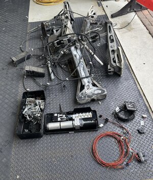 Self levelling system parts-001.jpg