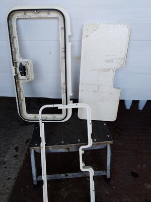 (B) DISMANTELD BATTERY BOX  DOOR (S) _021422.JPG